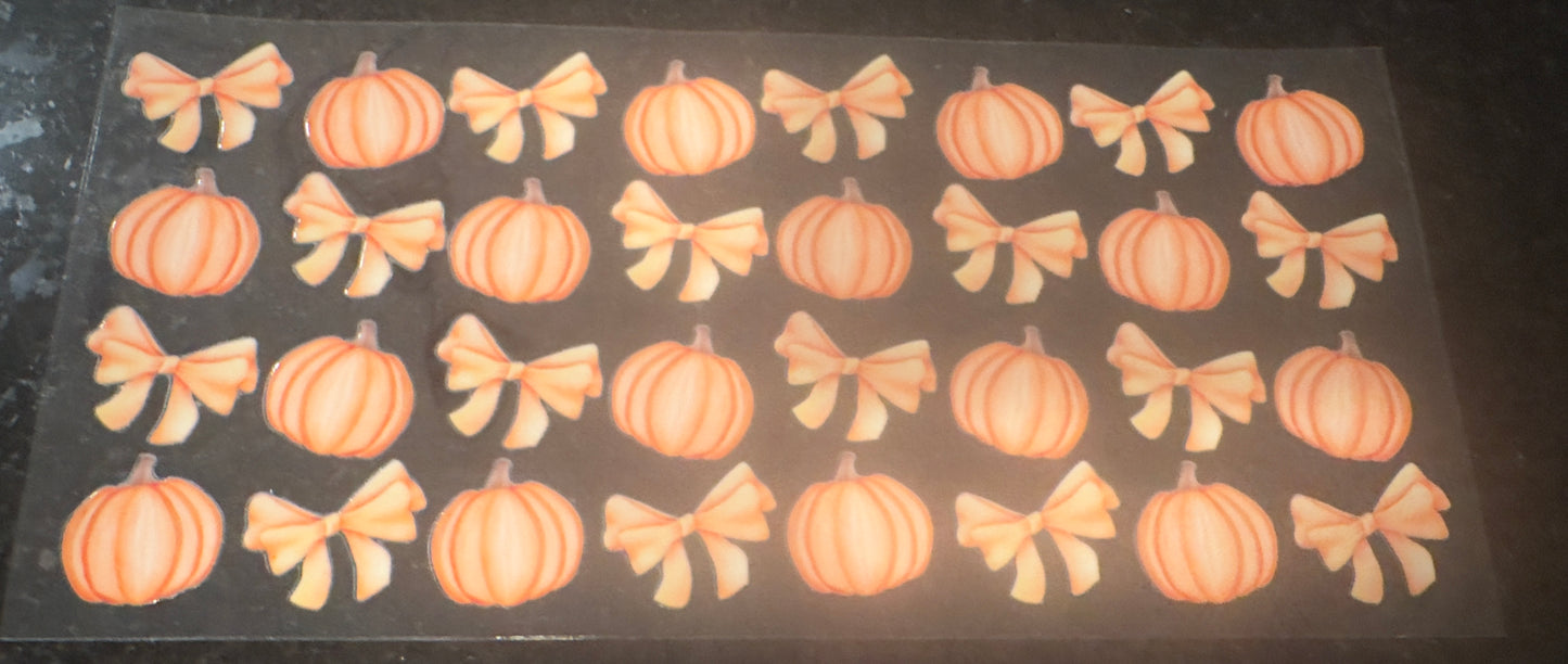 Pumpkin and bows wrap