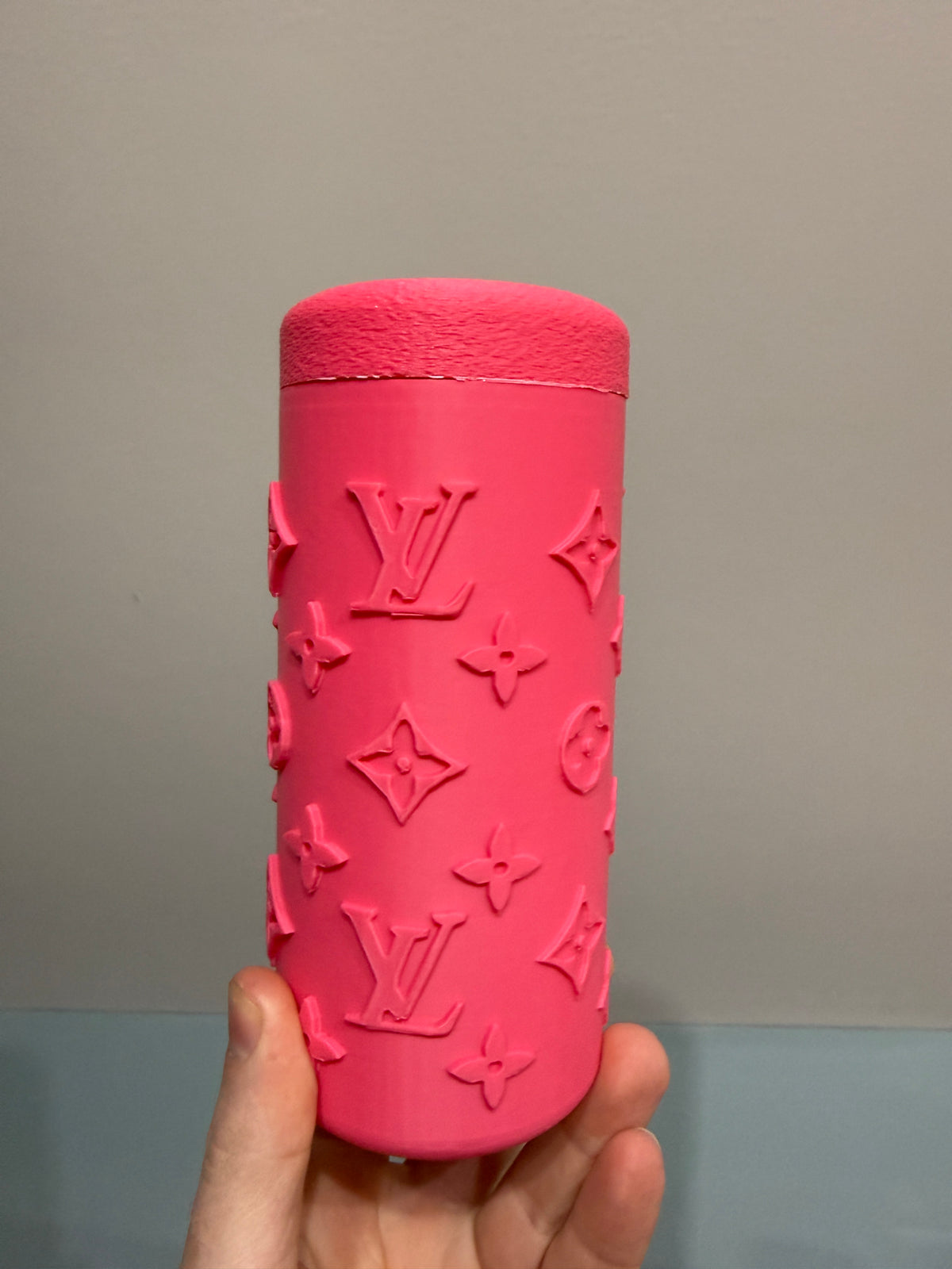 LV slim can holder