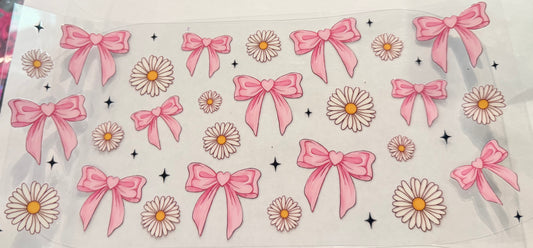 Pink bows and daisies