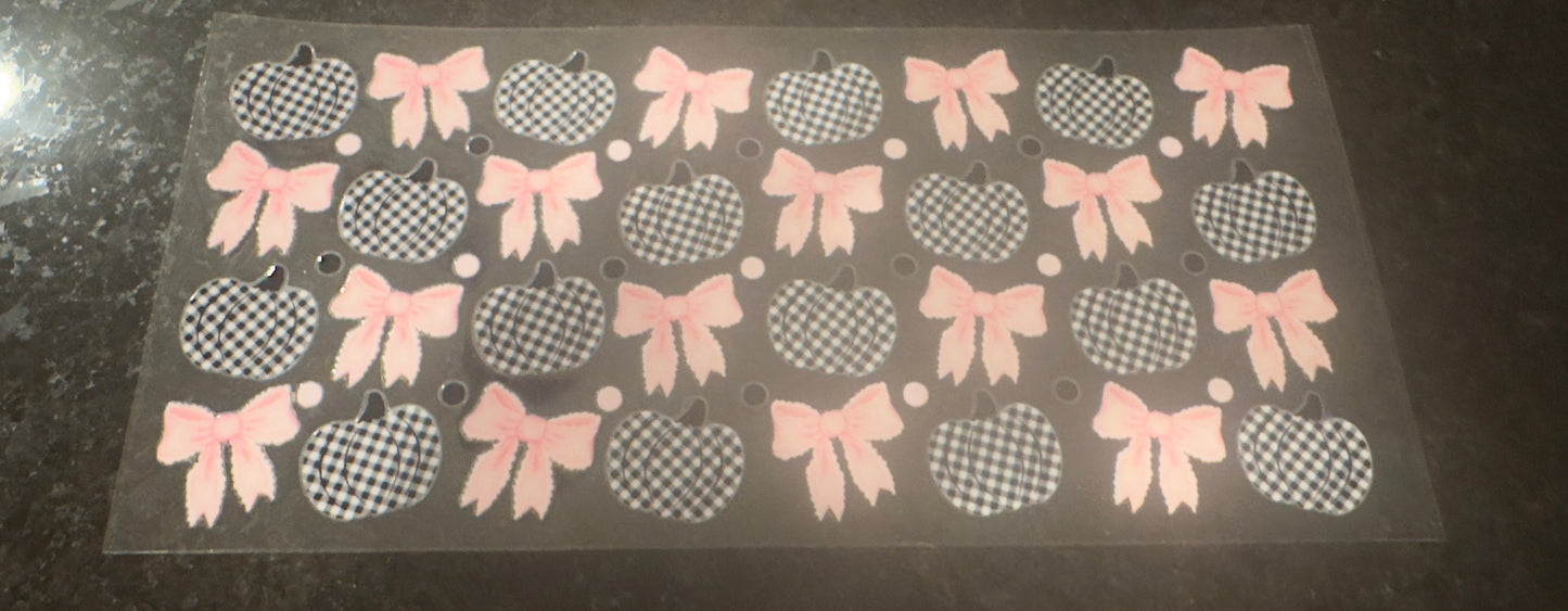 Pumpkins & pink bows