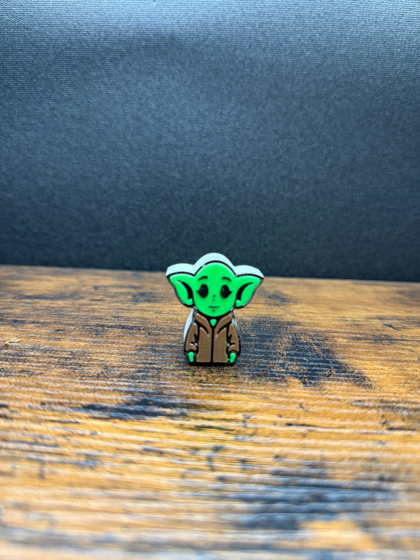 Baby yoda topper
