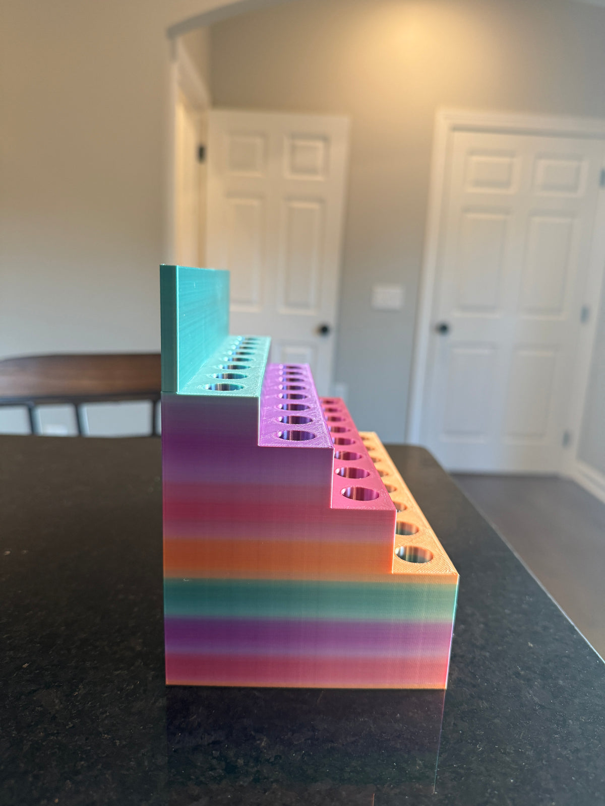 Rainbow pen holder